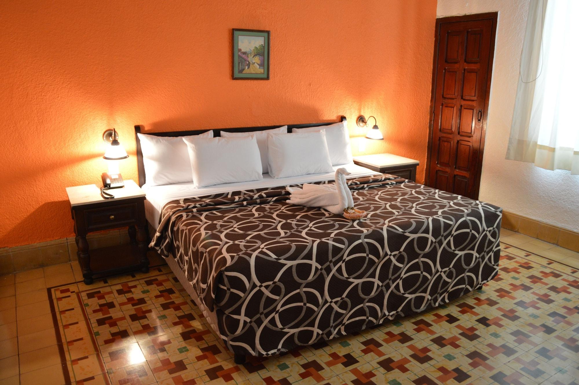 Colon Hotel